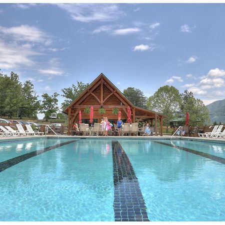 Gypsy Road - Privacy! Log Cabin With Hot Tub, Wifi, Directv And Arcade Сев'єрвілл Екстер'єр фото